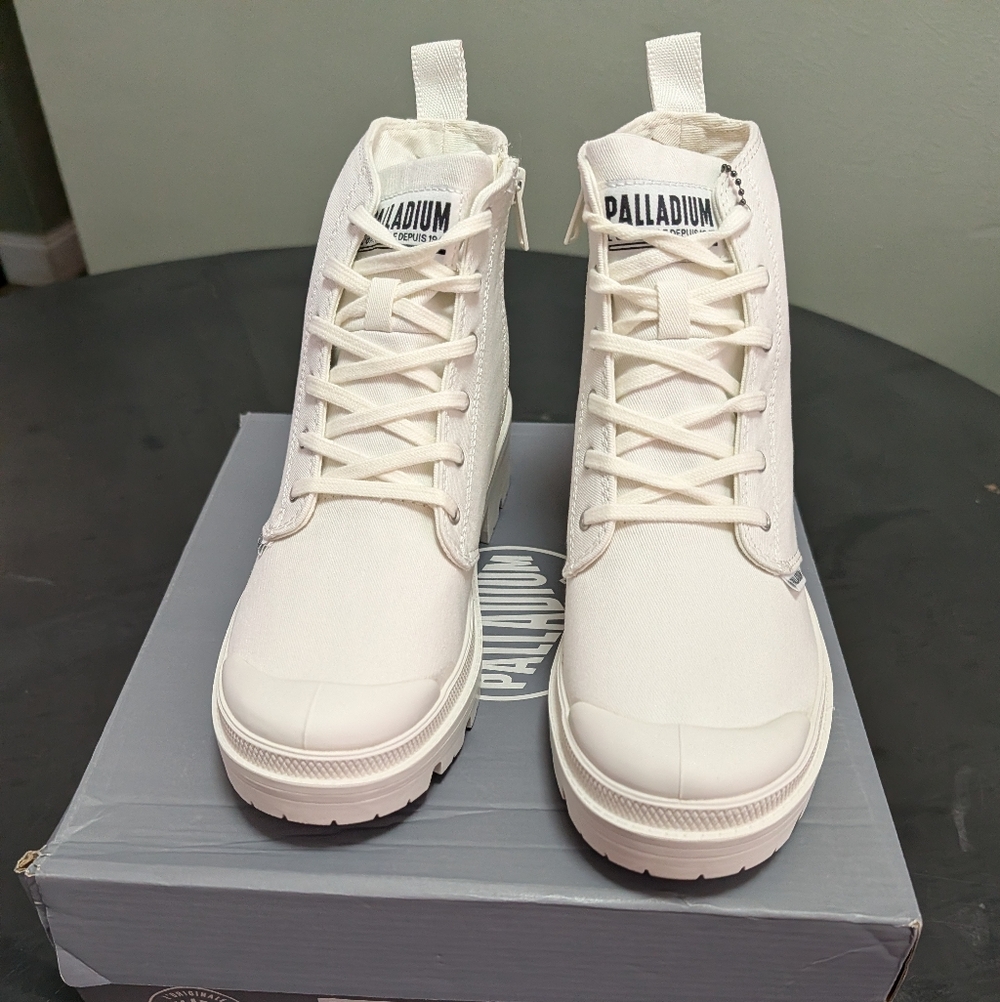 Palladium Women's Cream Combat Boots - Picture 7 of 9